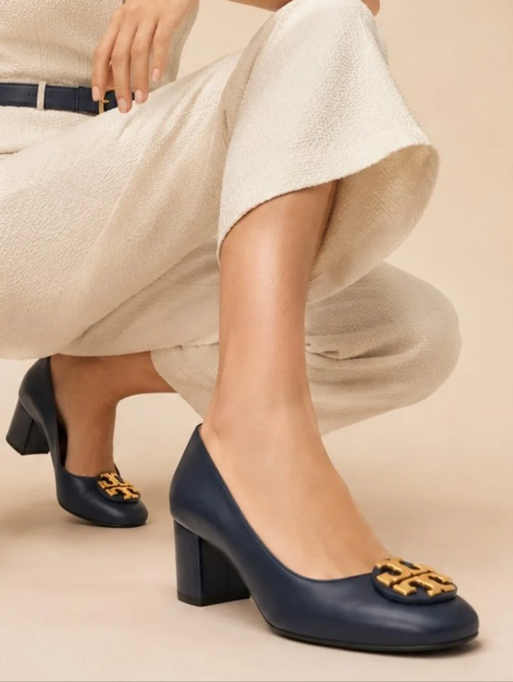 Tory Burch Janey Navy Leather Logo Block Heel Pumps Size 7 EUC $325 S4191